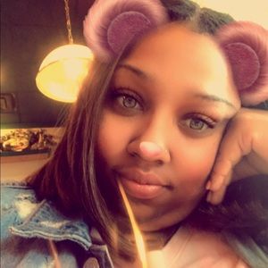 Meet your Posher, Salisa